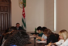 Началась пресс-конференция Премьер-министра Абхазии